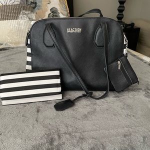 Kenneth Cole purse